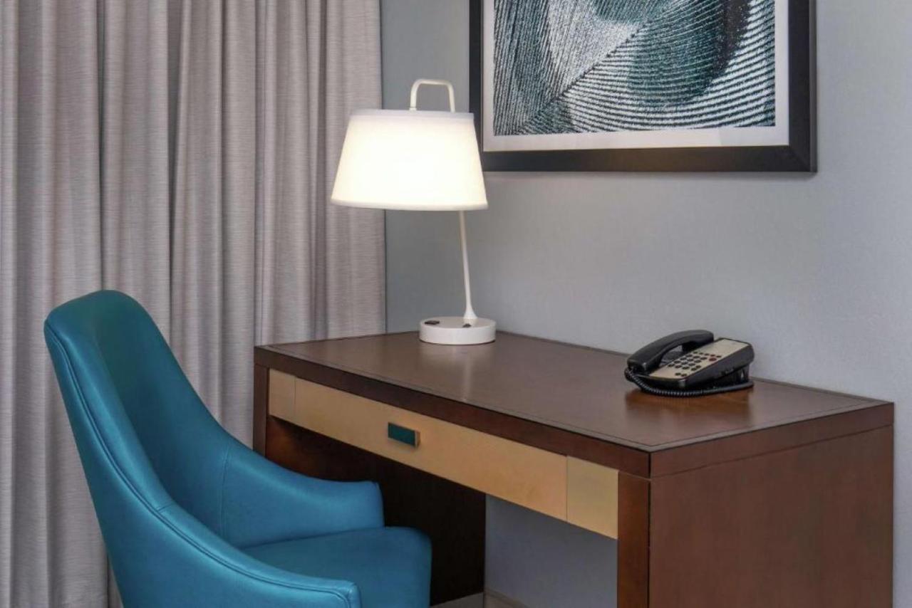 מלון Doubletree By Hilton קולומביה מראה חיצוני תמונה
